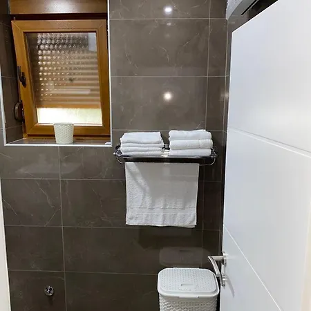 Jovana Appartement *